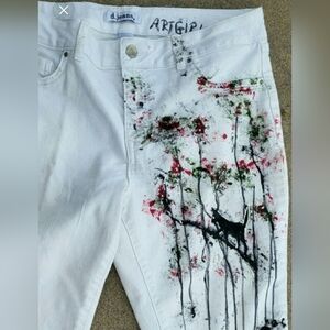 Hand painted Kitty  White Artistic Ankle Cropped Jeans